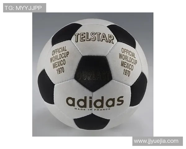 如何通过足球球星卡了解球员名字的由来与历史背景