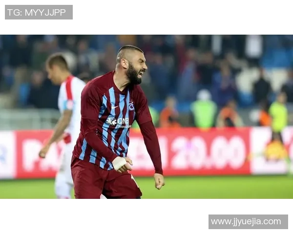 巴黎足球巨星闪耀绿茵场引领球队走向辉煌新时代 巴黎足球巨星闪耀绿茵场引领球队走向辉煌新时代