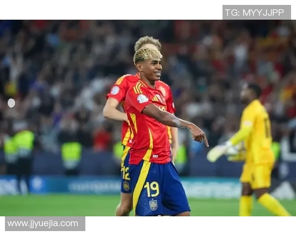 年青一代足球球星崭露头角 他们的未来有望引领全球足球潮流 年青一代足球球星崭露头角 他们的未来有望引领全球足球潮流