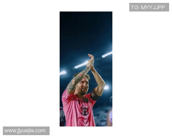 梅西足球技艺展示高清壁纸，感受球王风采与场上英姿