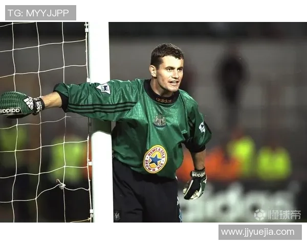 父子携手守护球门 足坛传奇门将传承故事