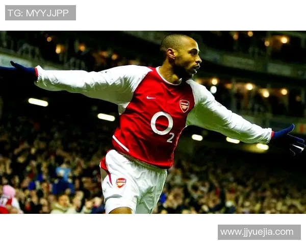 足球巨星私生活揭秘 揭开他们鲜为人知的一面